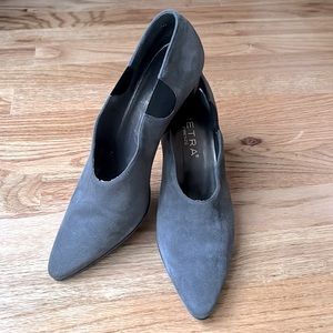 PETRA Firenze Suede Heeled Ankle Boot  Size 8.5 All leather, made in Italy.